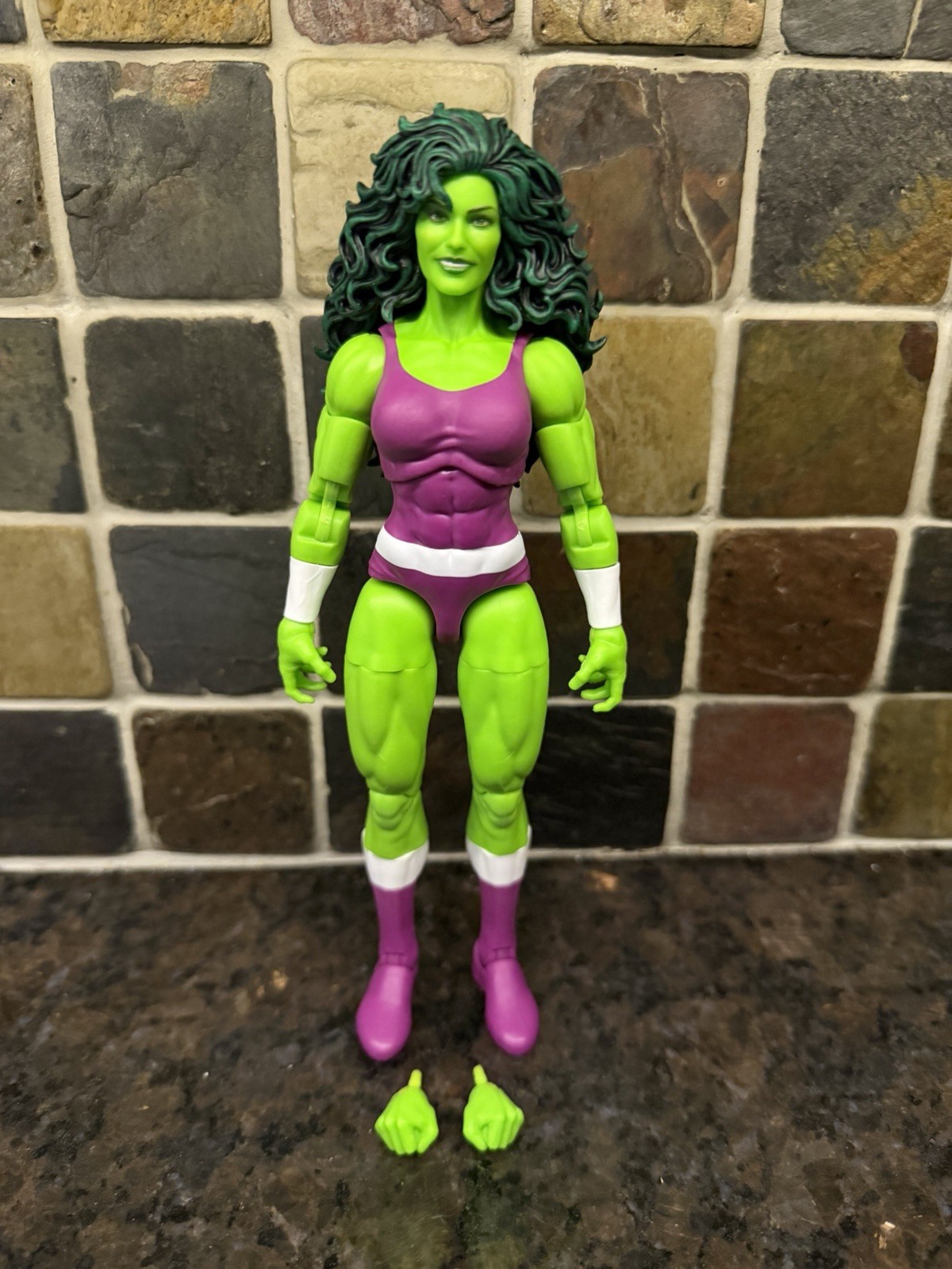 She-Hulk Marvel Legends Hasbro 1/12 Action Figure