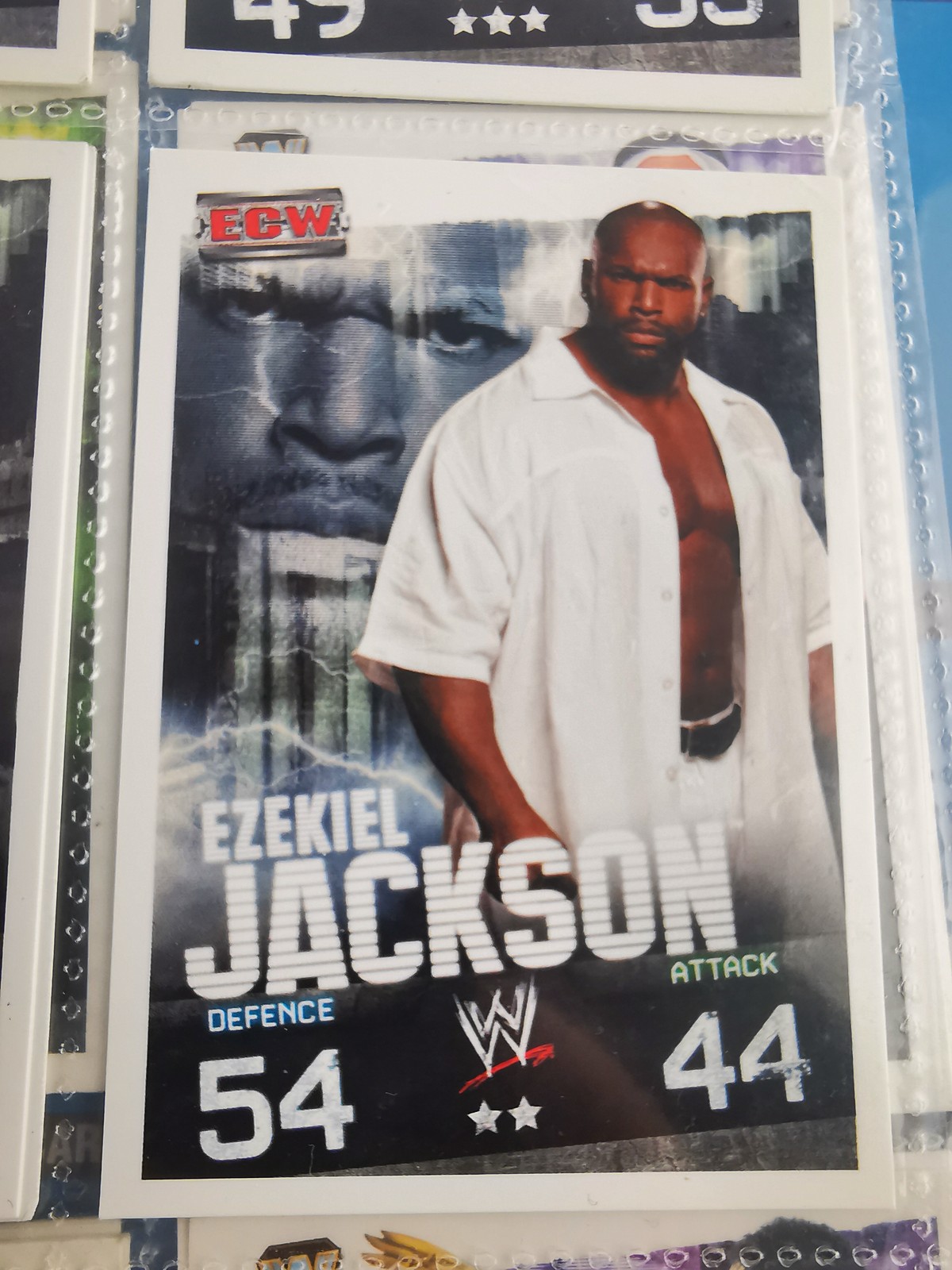 Carte de collection WWE Ezekiel Jackson avec statistiques d'attaque et défense