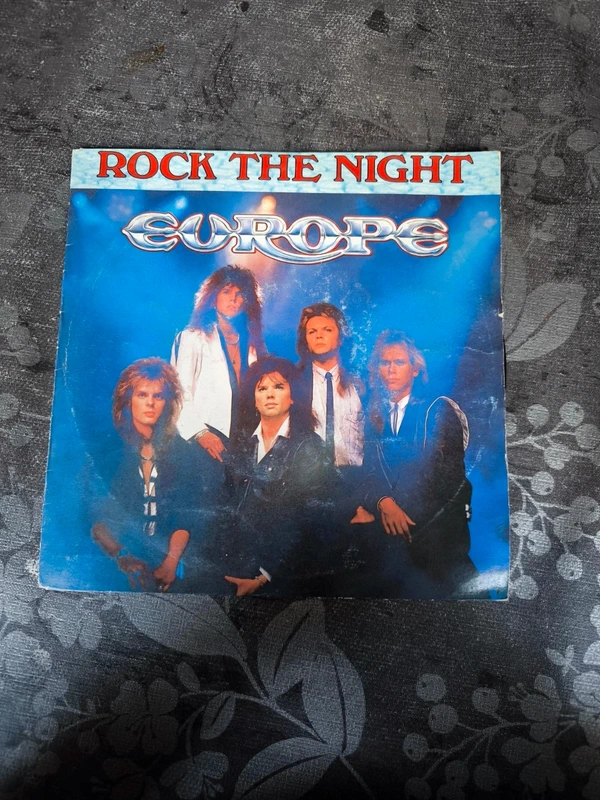 Vinyle 45T Europe Rock The Night / Seven Doors Hotel (1985)
