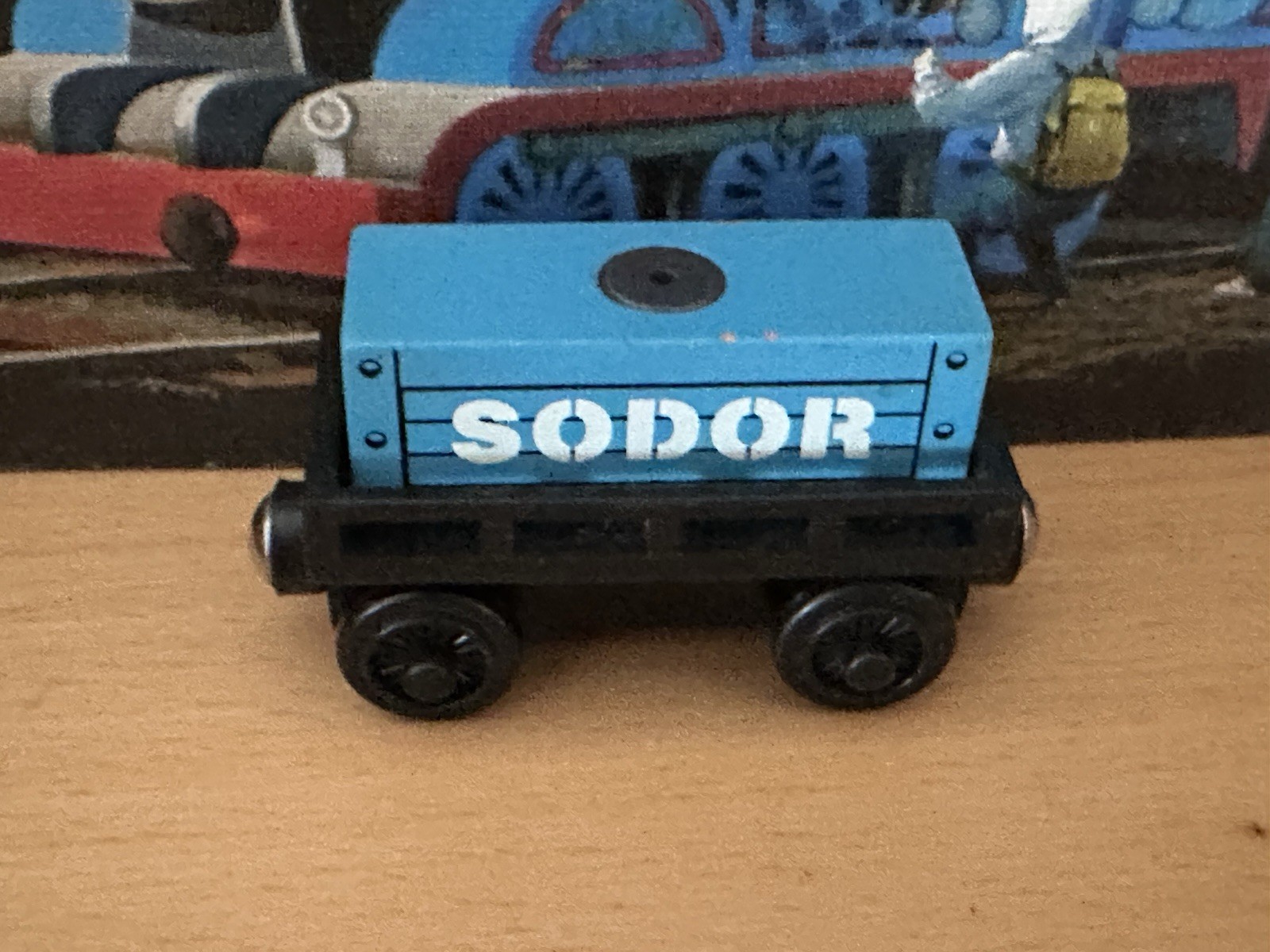 Thomas Train Wooden Black Cargo Car & Magnetic Blue Sodor Cargo!