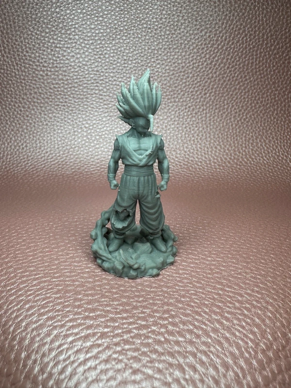 Miniatura “Gohan”