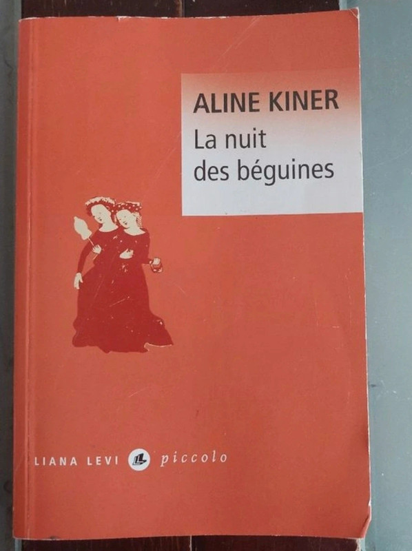 Lot de 8 livres sur le Moyen Age