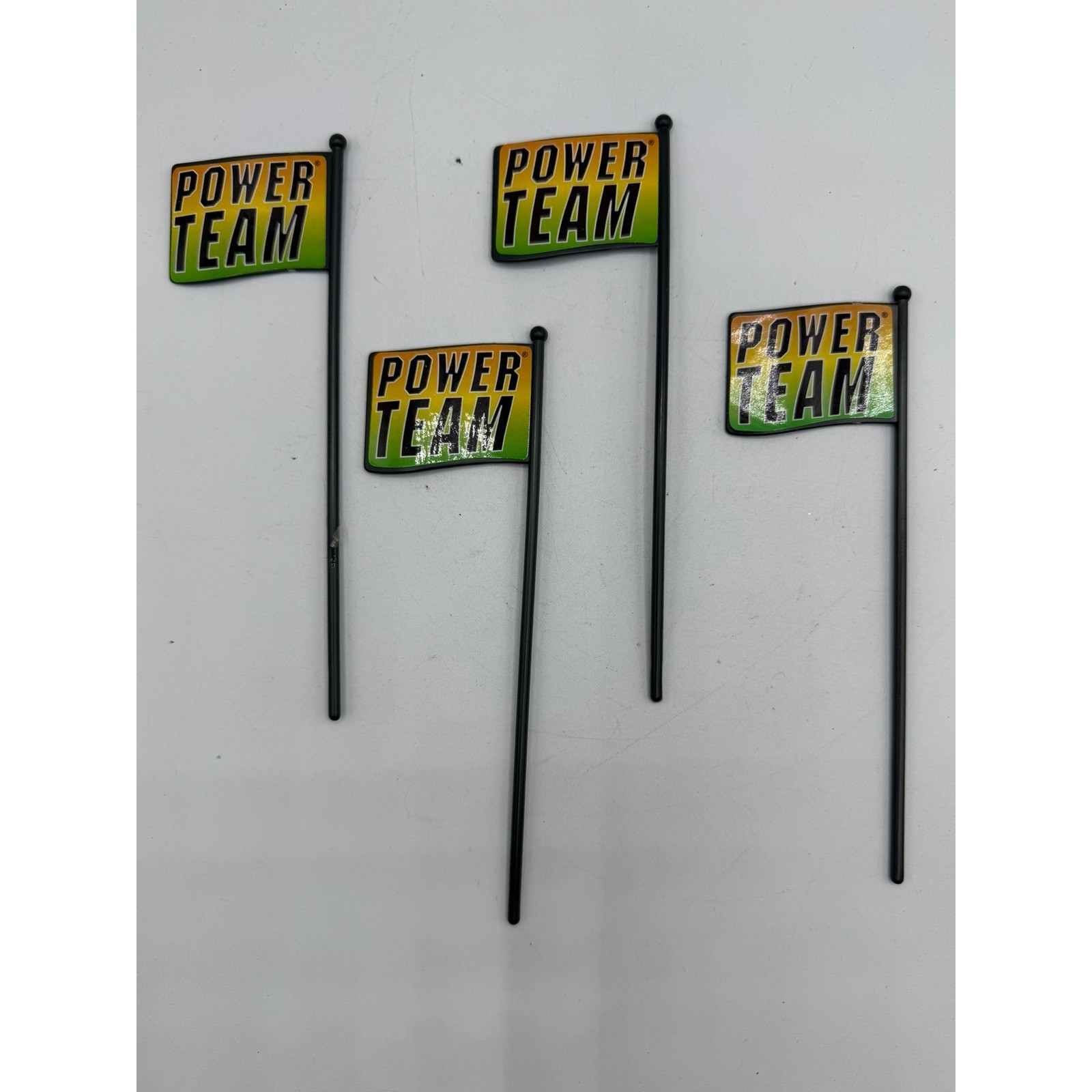 Set 4 Bandiere Accessorio Action Figure Power Team Vintage Nero Verde Giallo