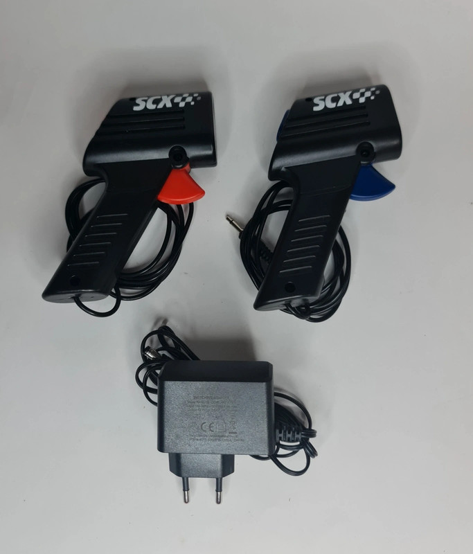 Mandos y Transformador Scalextric Compact