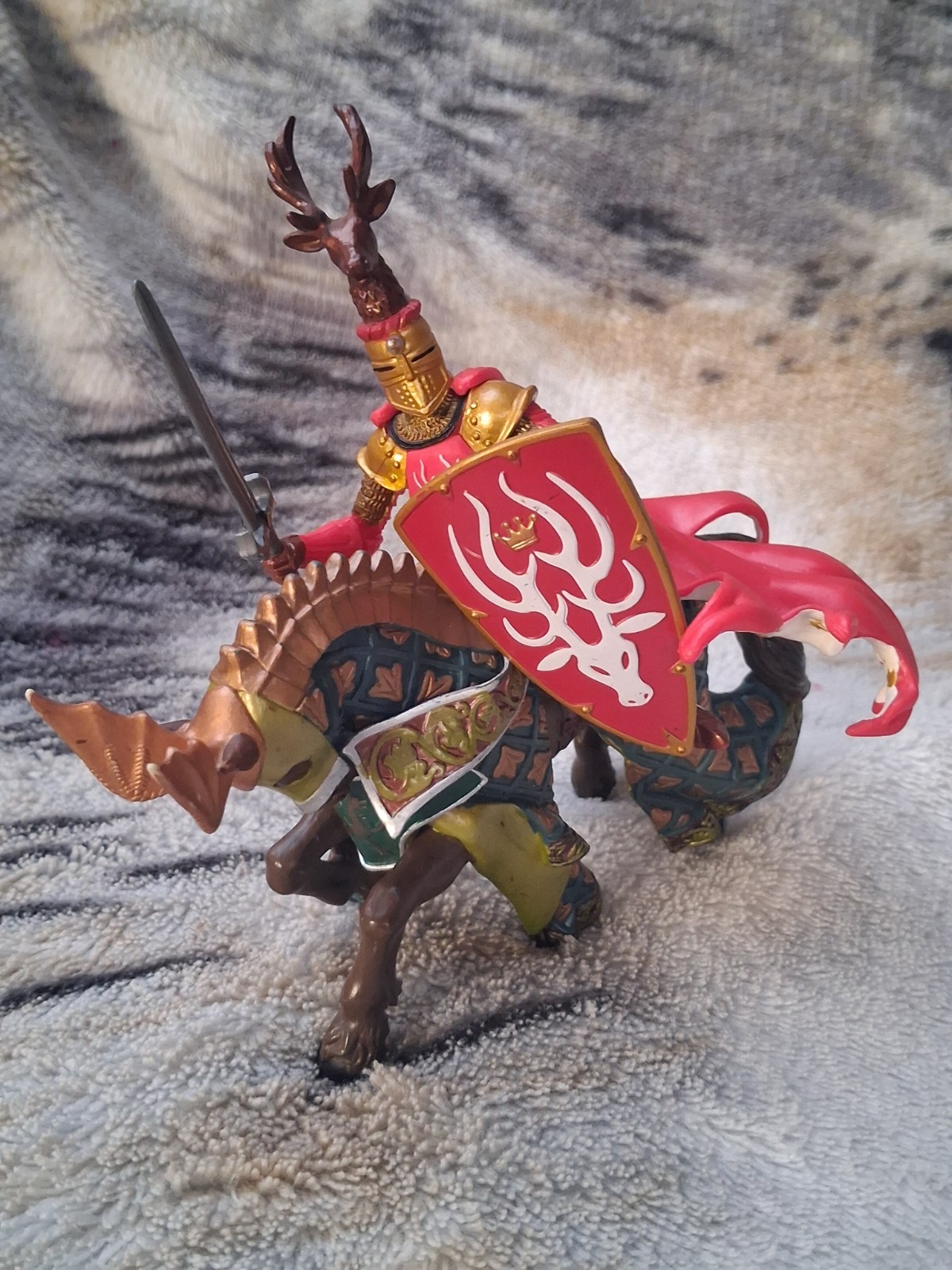 Personaggi giocattolo Papo Weapon Master cavaliere cervo e cavallo