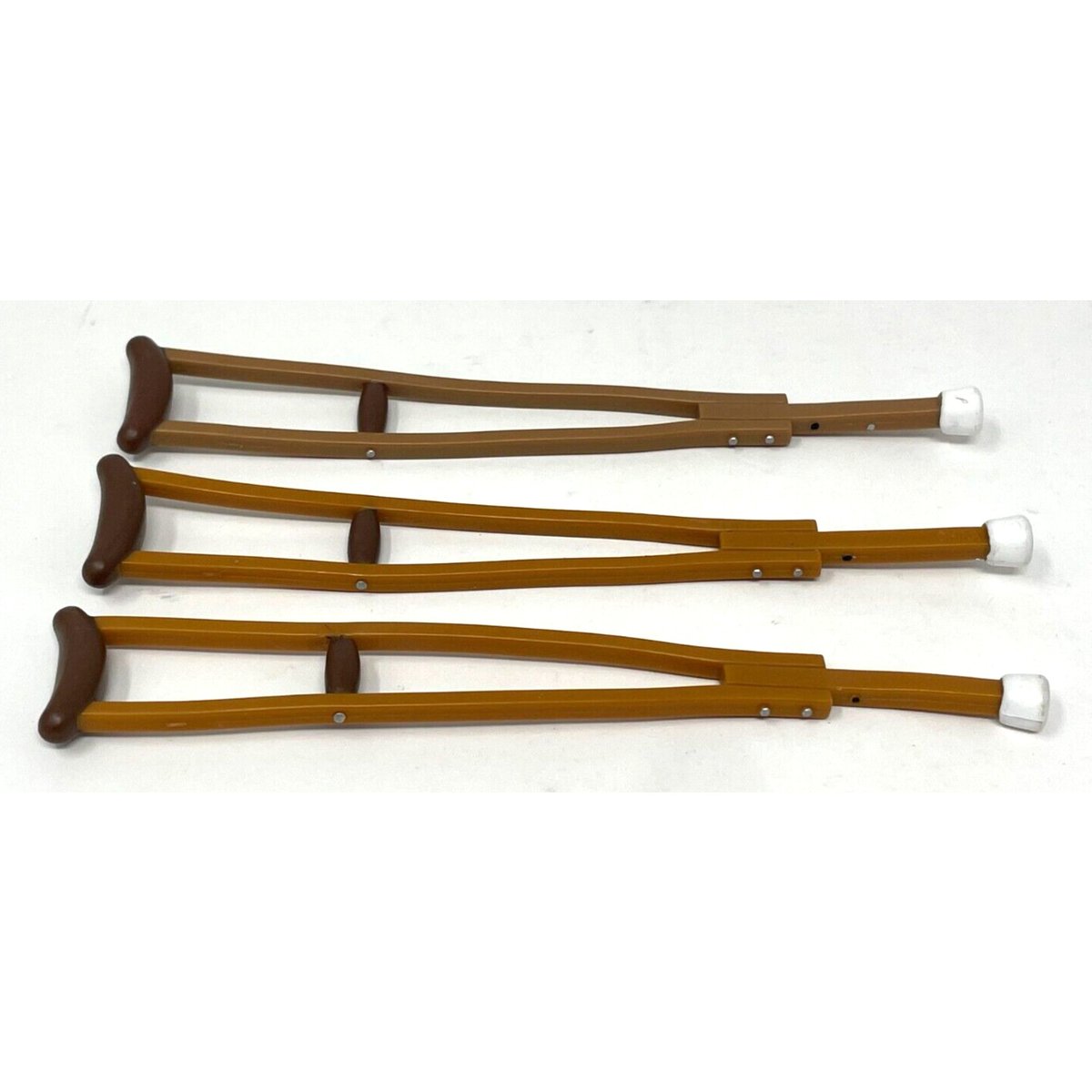 3 accessori action figure wrestling 7” JAKKS Crutches vintage anni 90 WWF WWE