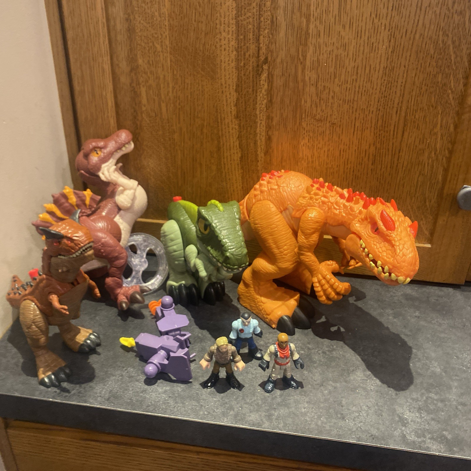 Jurassic World Imaginext lotto di 4 grandi dinosauri + 3 personaggi + 2 lanciatori ��