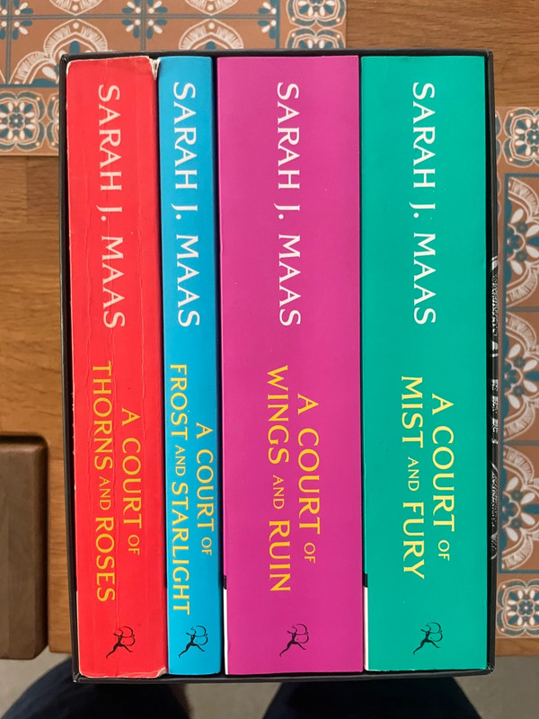 A court of thrones boxset