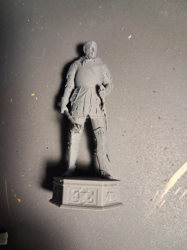 Figurines