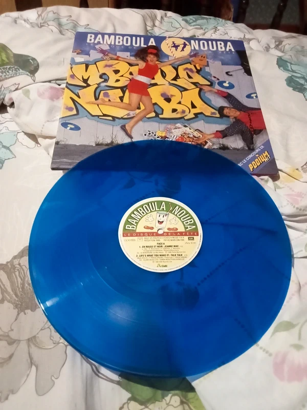Disque vinyle maxi 45 Tours de couleur bleu