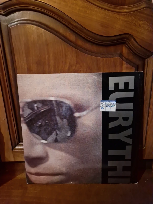 Eurythmics love is a stranger