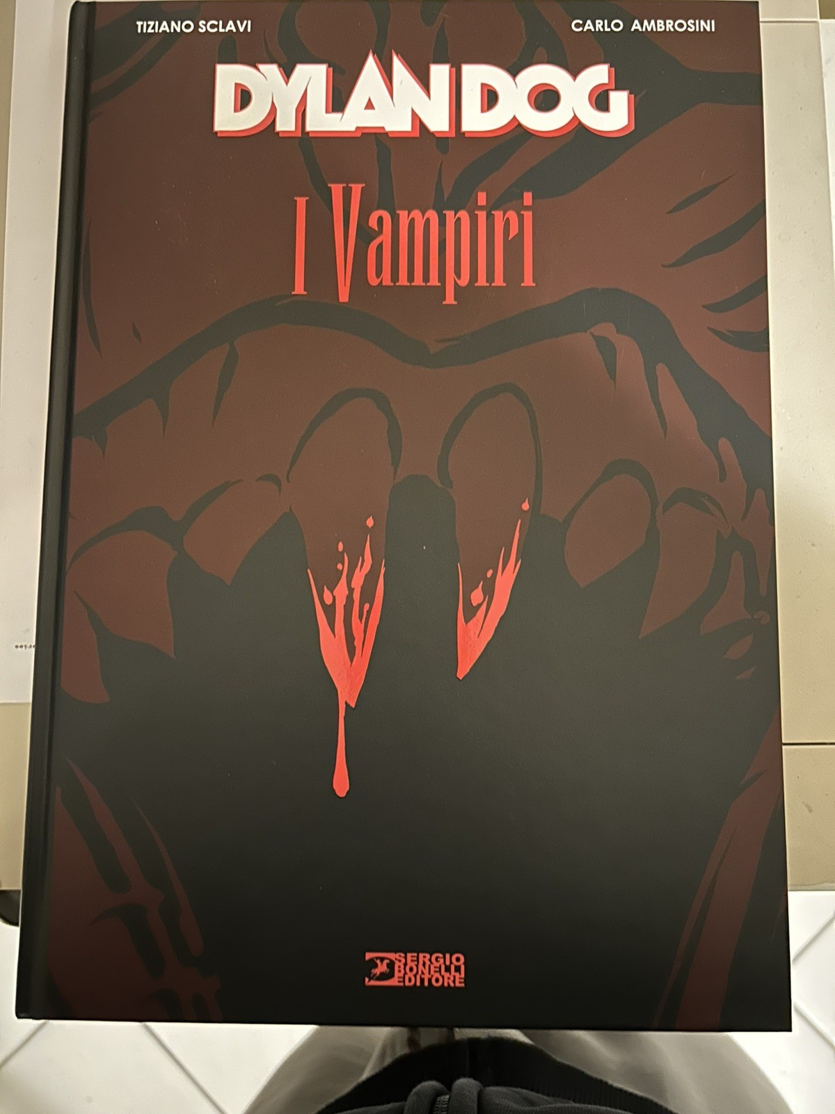 Dylan Dog I Vampiri fumetto cartonato Bonelli 