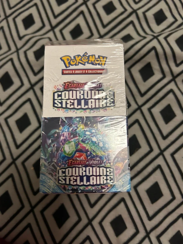 Demi display Pokémon