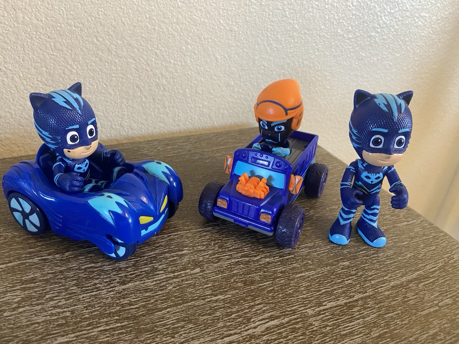 4 pezzi PJ Masks veicolo e action figure