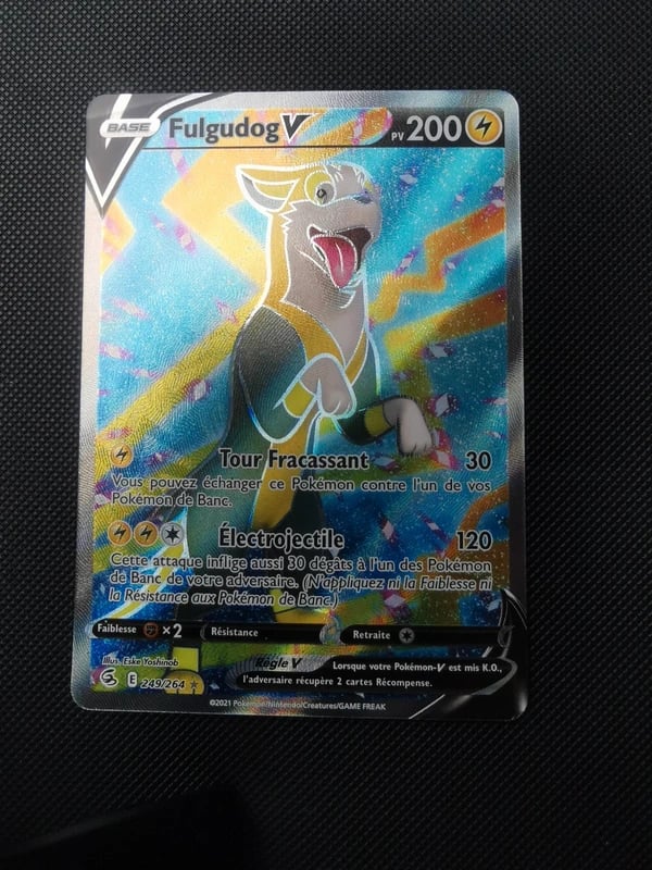 Carte Pokémon - Fulgudog V FA 249/264 - Poing de Fusion - FR