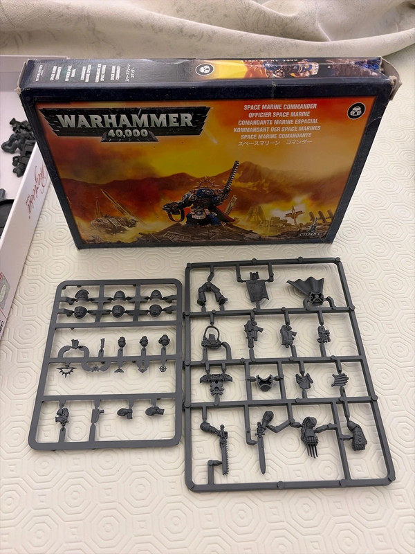 Space Marine Commander warhammer 40K Firstborn