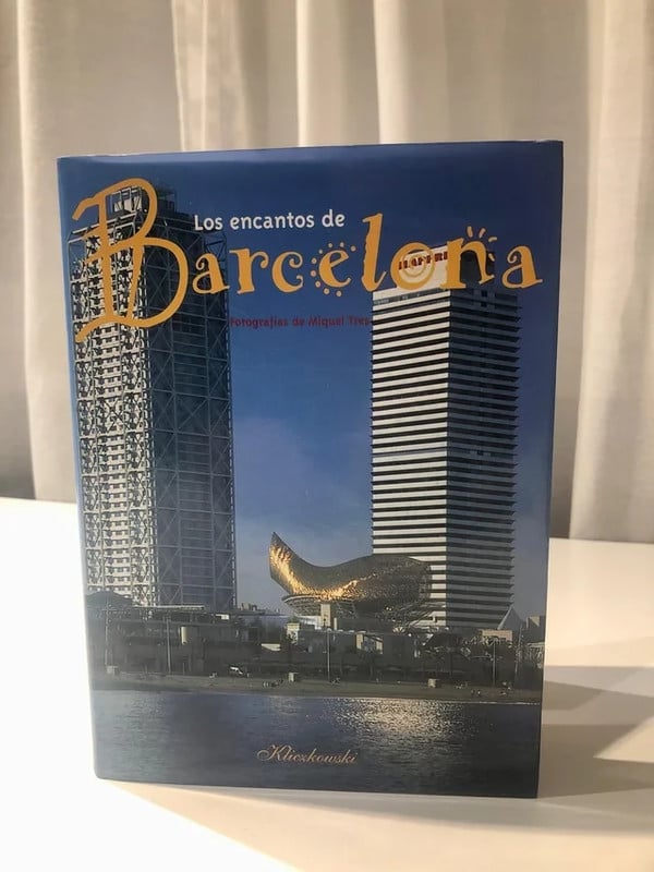 Los Encantos de Barcelona /The Charms of Barcelona