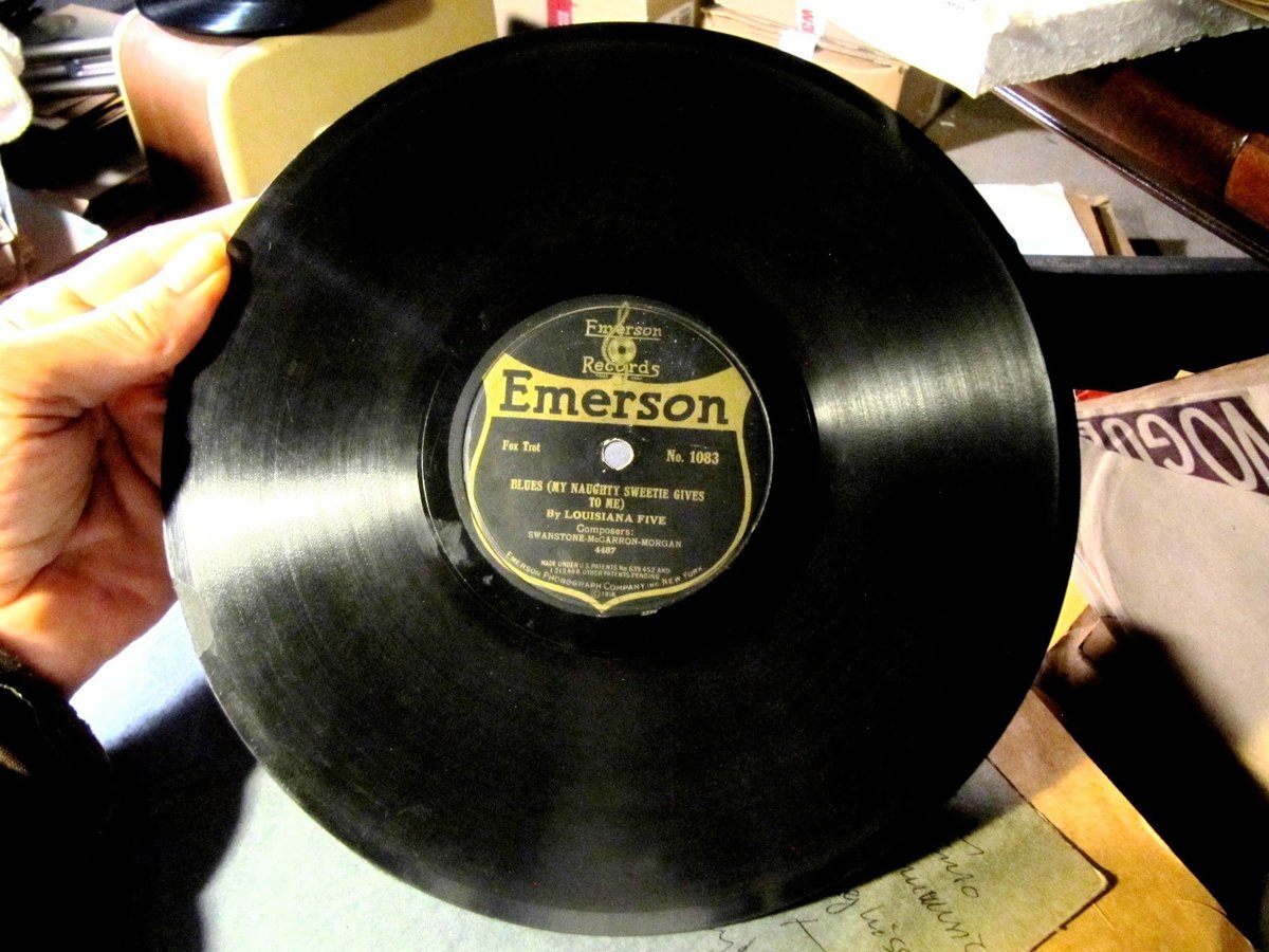 1919 Anton Lada LOUISIANA FIVE Ringtail Blues/ My Naughty Sweetie EMERSON 1083