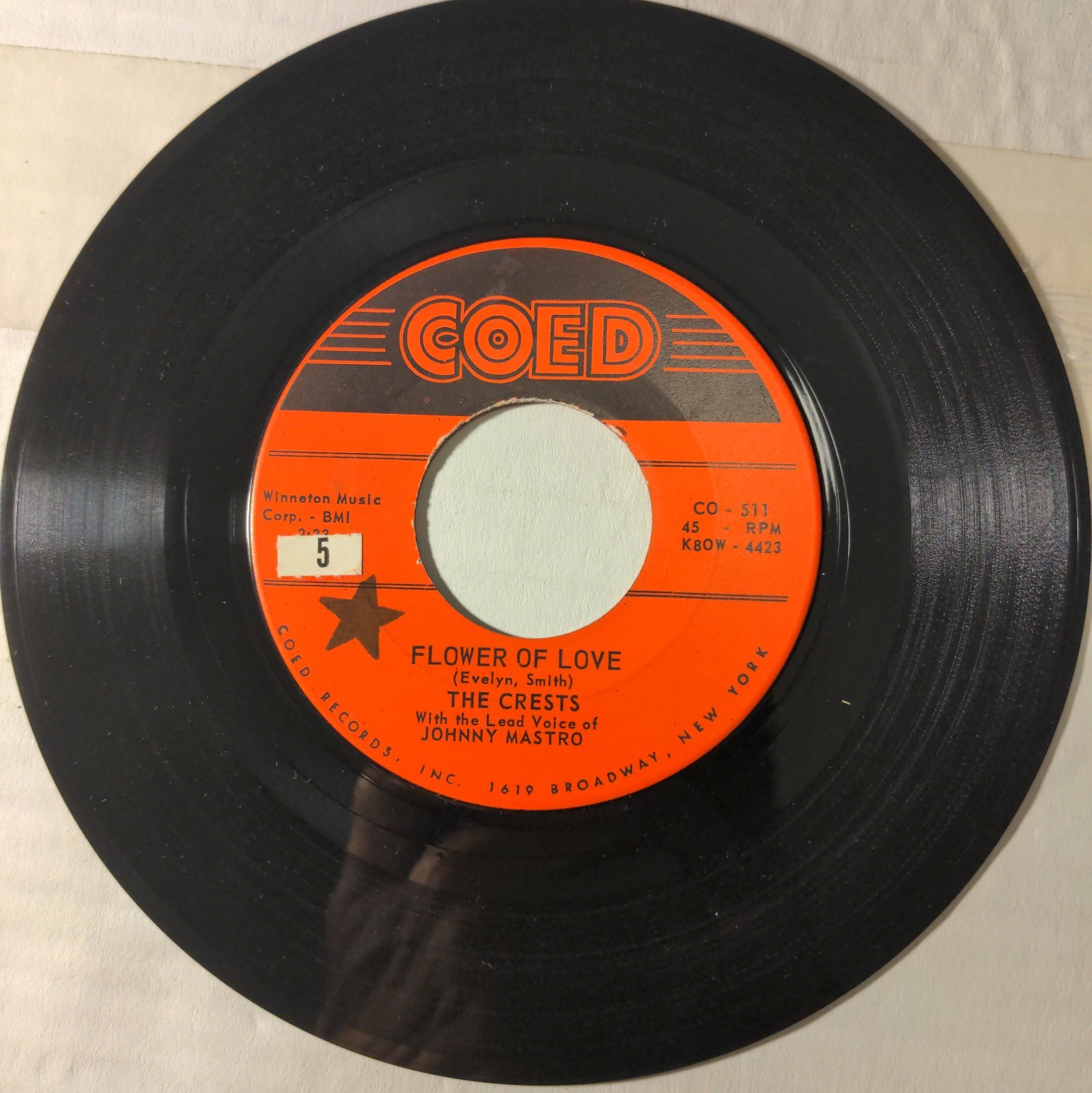 The CRESTS 45 Flower of Love / Molly Mae Near-MINT Rockaway pressing COED