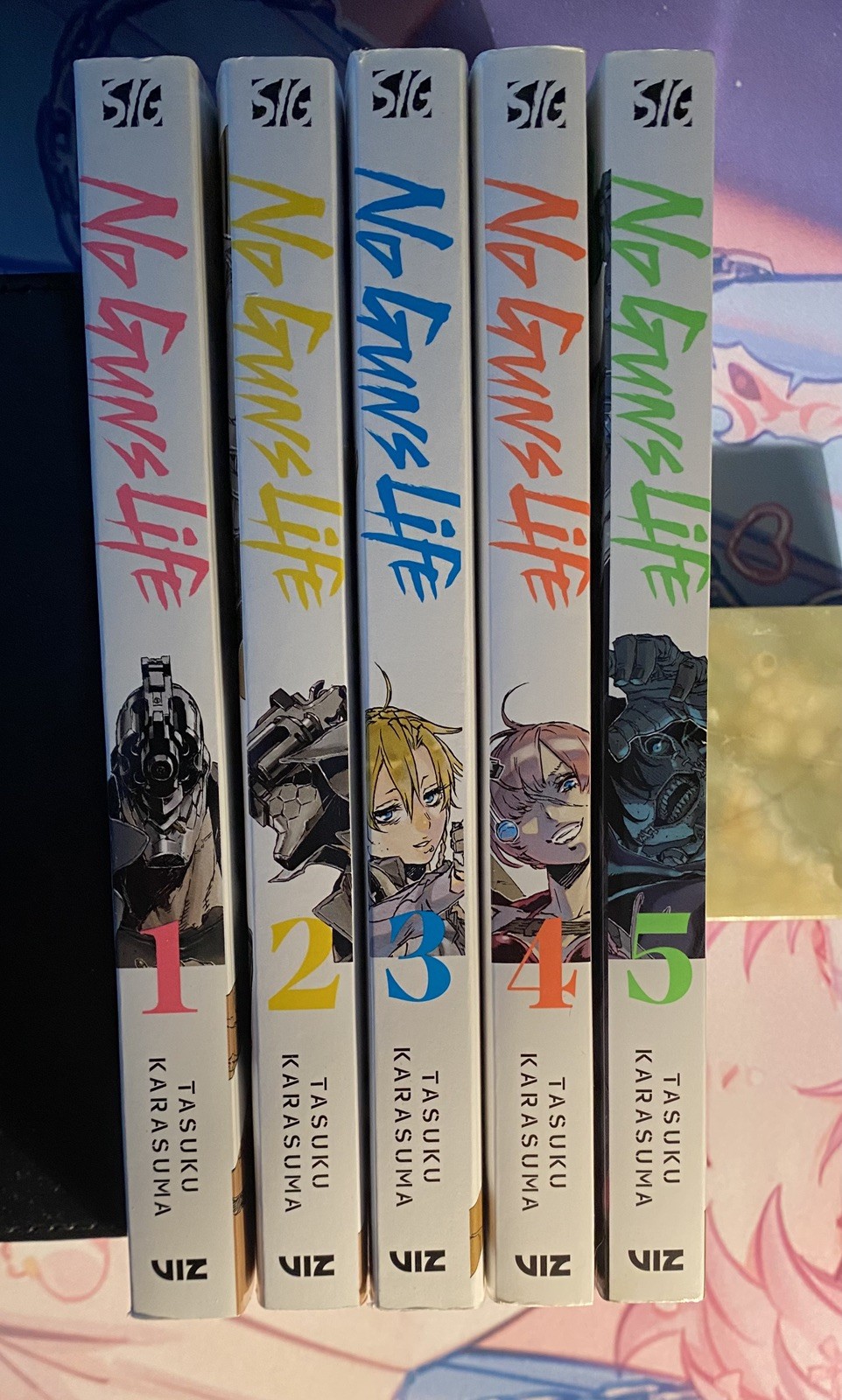 No Guns Life manga volumi 1-5 buone condizioni venduto come set