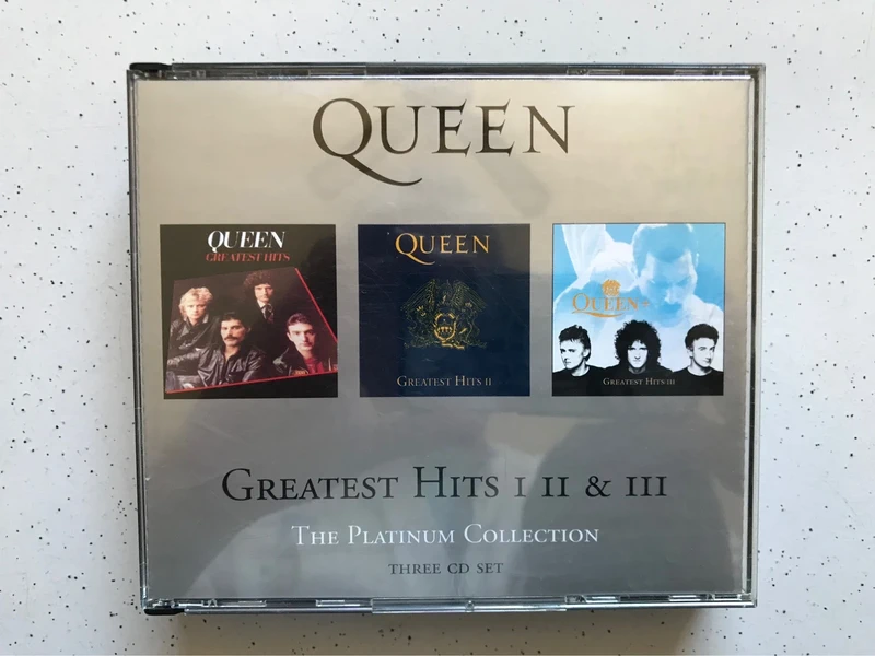 Queen , Greatest Hits , The Platinum Collection 3 cd set  , édition 2000 EMI