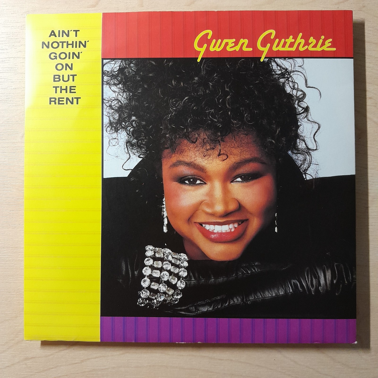 GWEN GUTHRIE - AIN'T NOTHING GOING ON BUT RENT - 1986 SOUL FUNK EX/EX VINYL 7"S