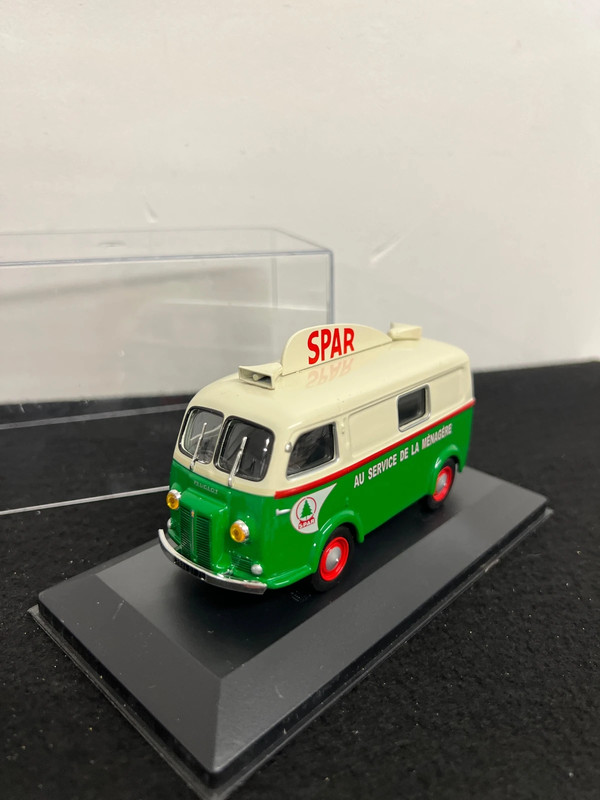 Miniature 1/43 camion Peugeot D3A livraison Spar  Vendu comme sur la photo