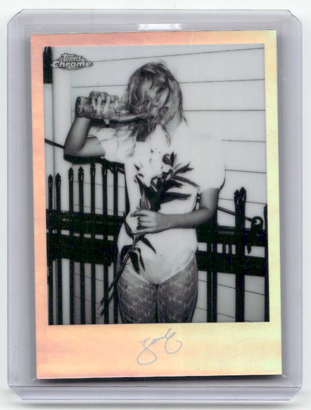 Topps Chrome 2026 Jennie x Topps Monochrome Mementos Insert Card #MM10
