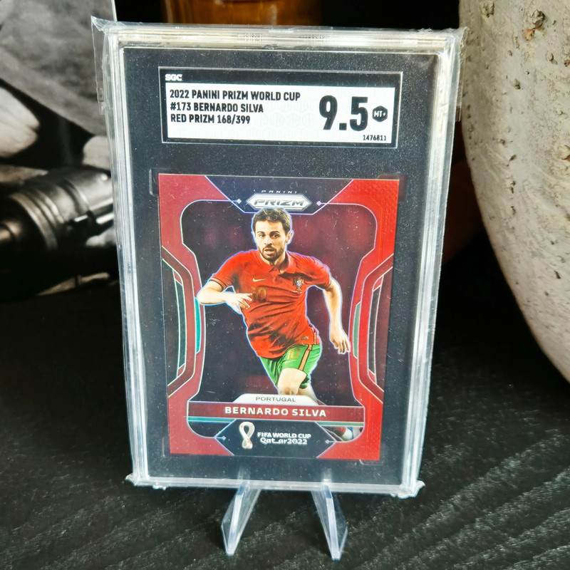 2022 Panini Prizm FIFA World Cup #173 Bernardo Silva Red Prizm Colour Match /399 – SGC 9.5