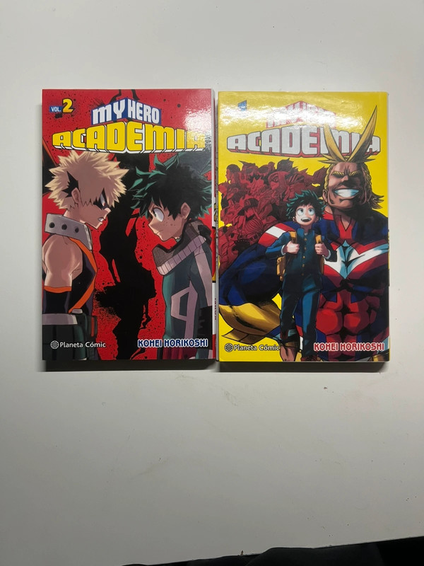 dos tomos juntos de my hero academia