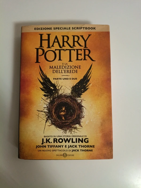 Libro "Harry Potter e la maledizione dell'erede" Parte 1 e 2 - Salani Editore