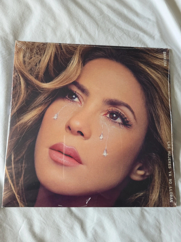 Double LP shakira