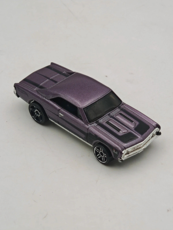 Hot Wheels 67 Chevelle SS 396 Viola Metallizzato Mattel 1:64 Loose