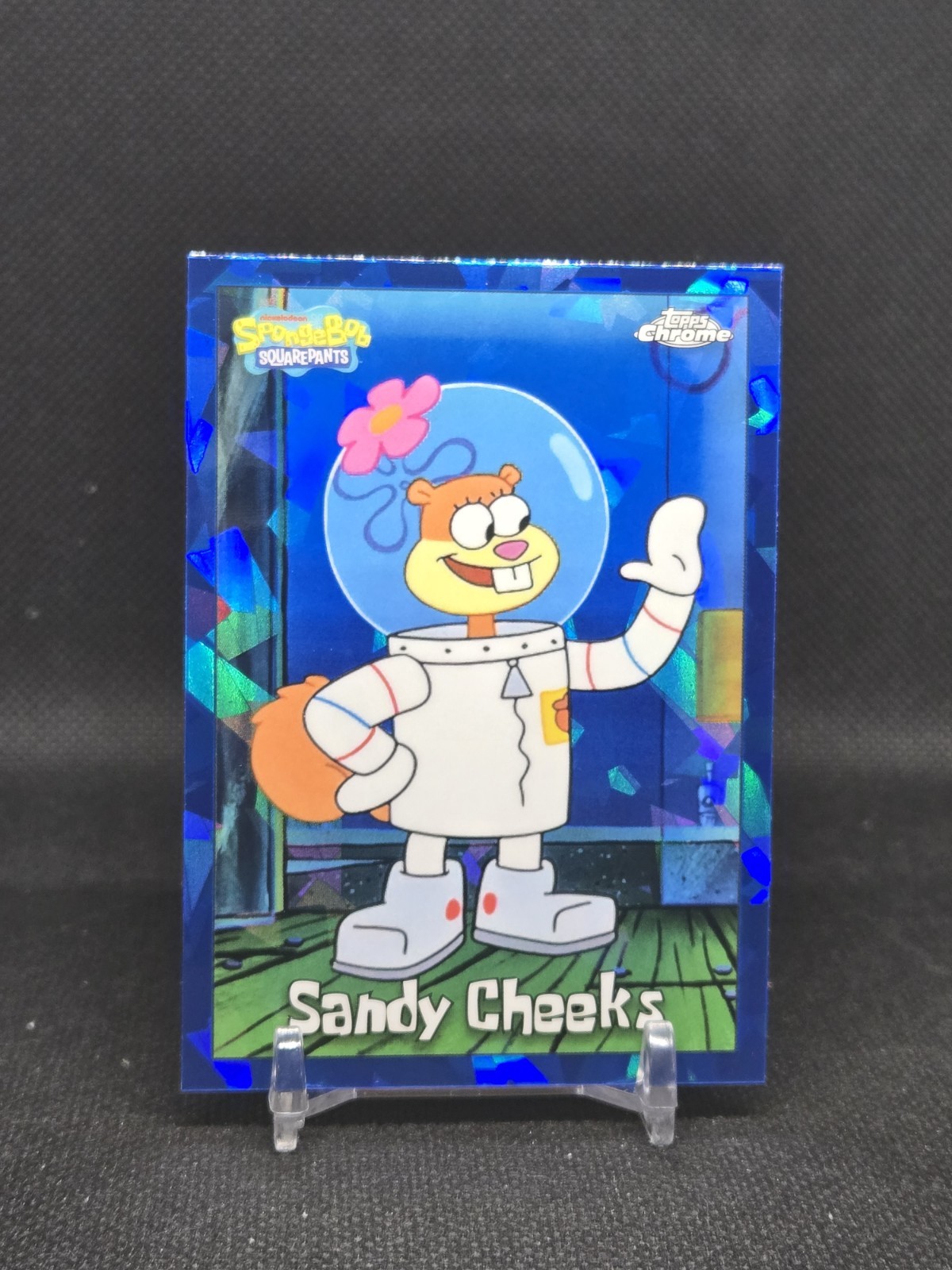 2025 Topps Chrome Sapphire SpongeBob SquarePants guance sabbiose #27