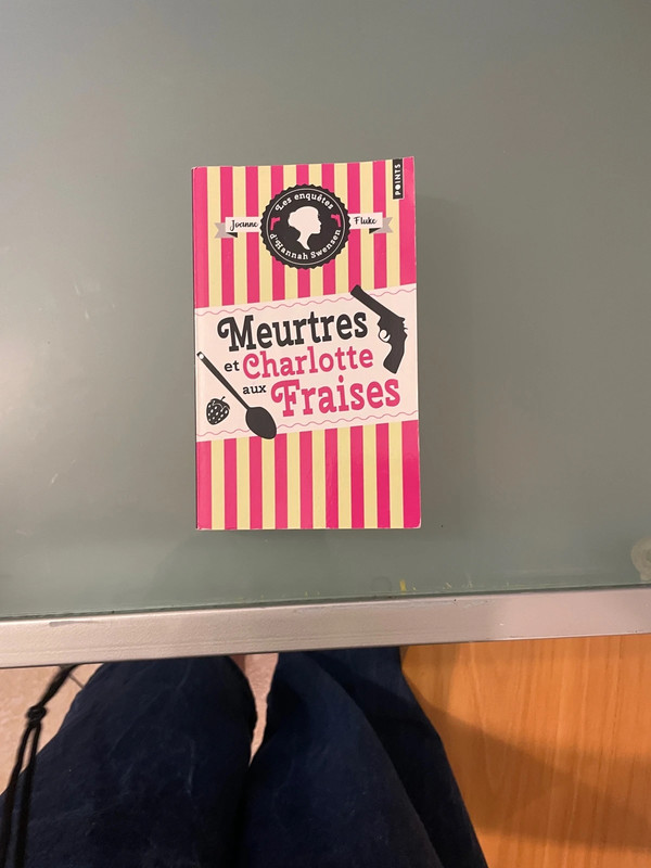 Meurtres et charlotte aux fraises - Joanne Fluke