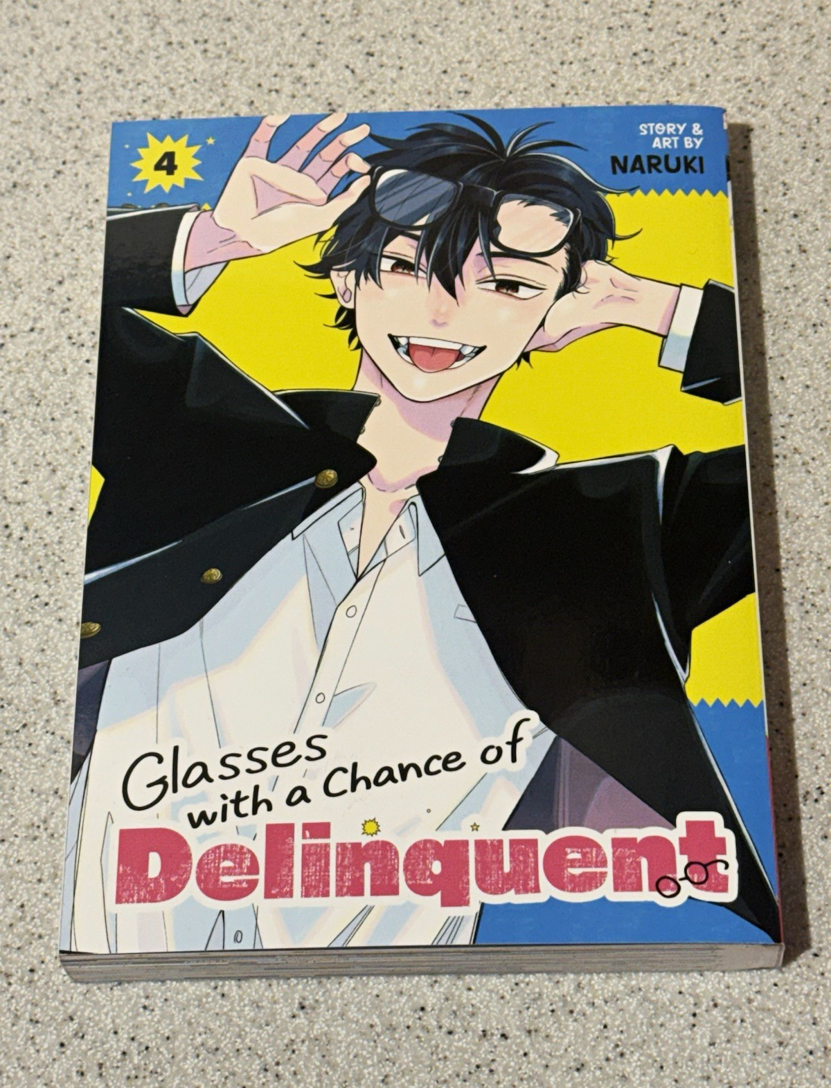 Occhiali con possibilità di delinquente manga vol 4 Seven Seas TP inglese Naruki