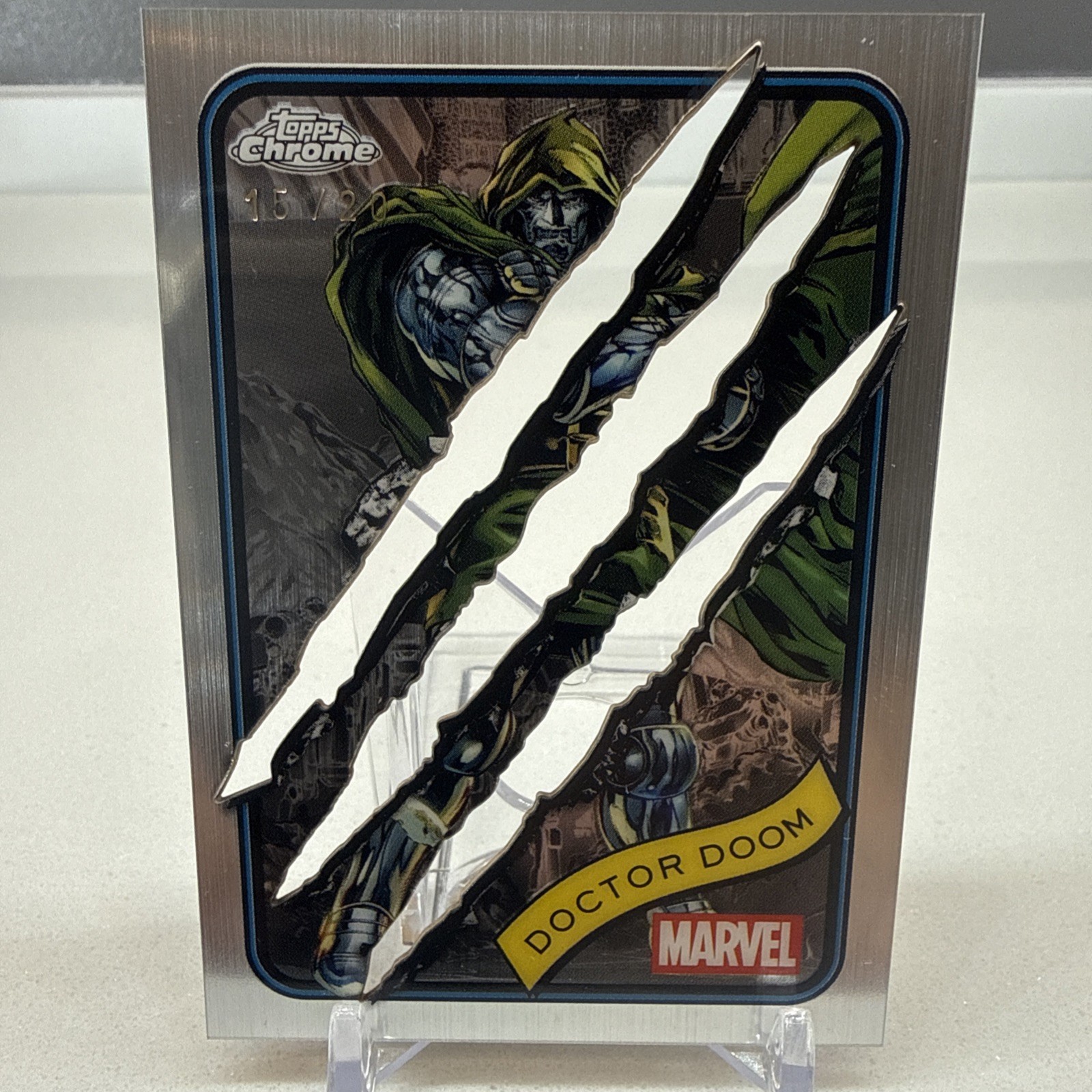 2025 Marvel Topps Chrome DOCTOR DOOM /20 Clawed Refractor SSP #148