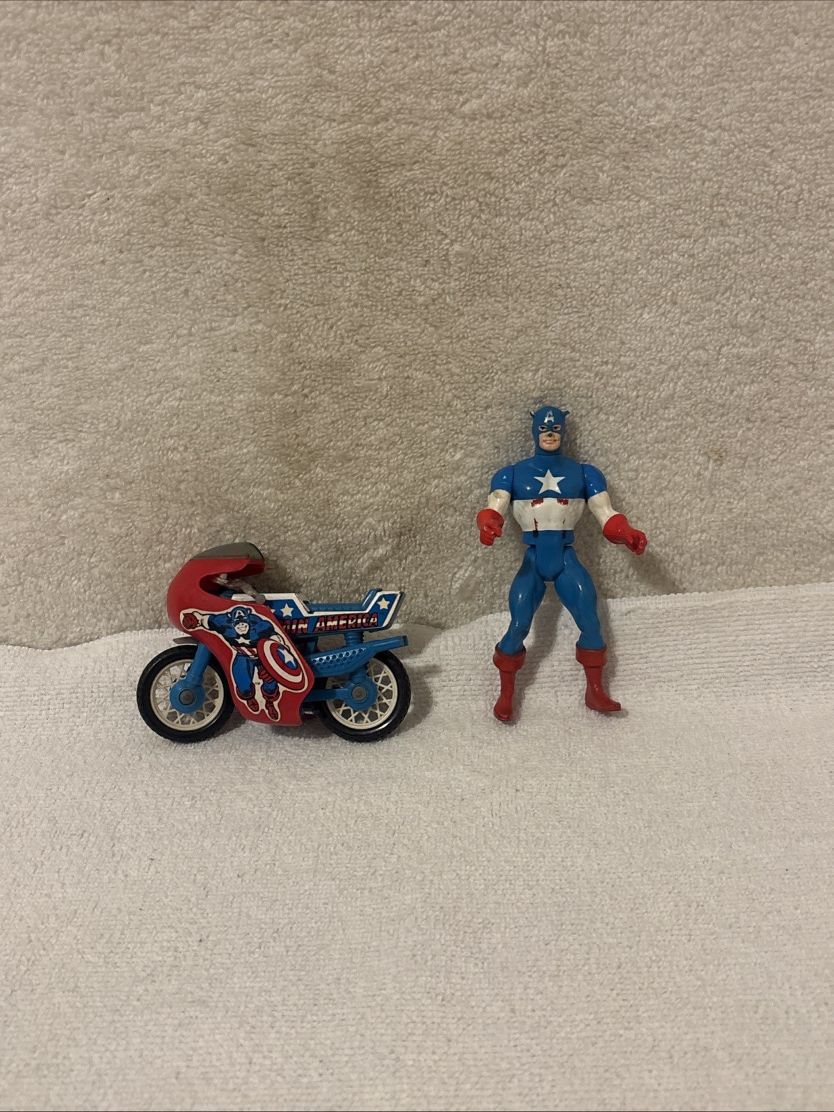 VTG Buddy L Captain America Motorcycle Marvel 1980 Motorcycle W/ 1984 Figure