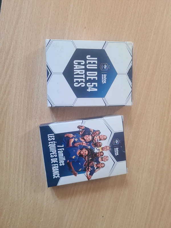 Jeu 54 cartes et jeu 7 familles FFF