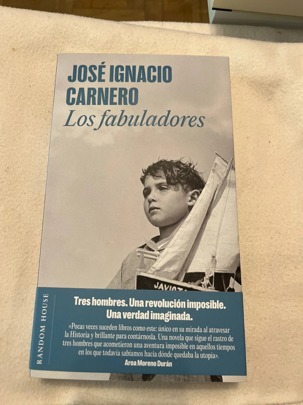 Libro “Los fabuladores” de José Ignacio Carnero