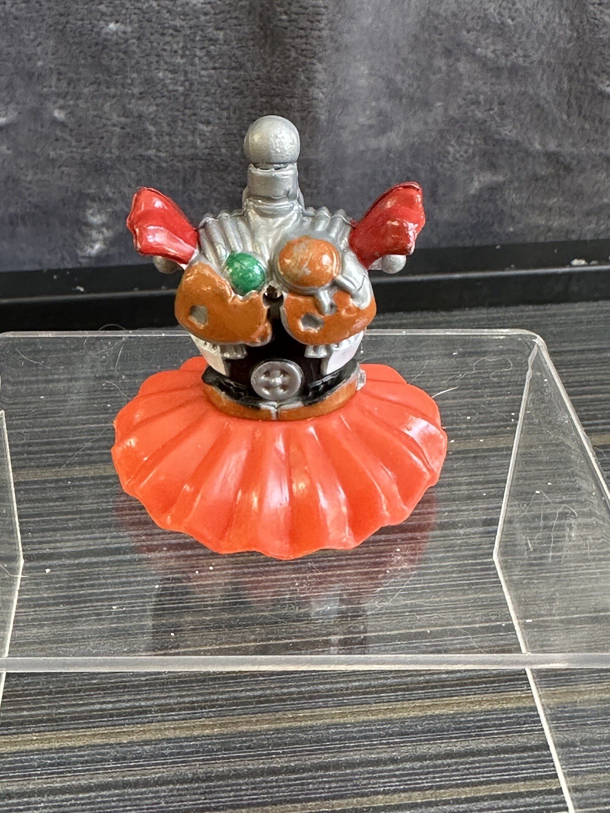 Action figure Five Nights At Freddy parte rottami corpo busto bambino LEGGI