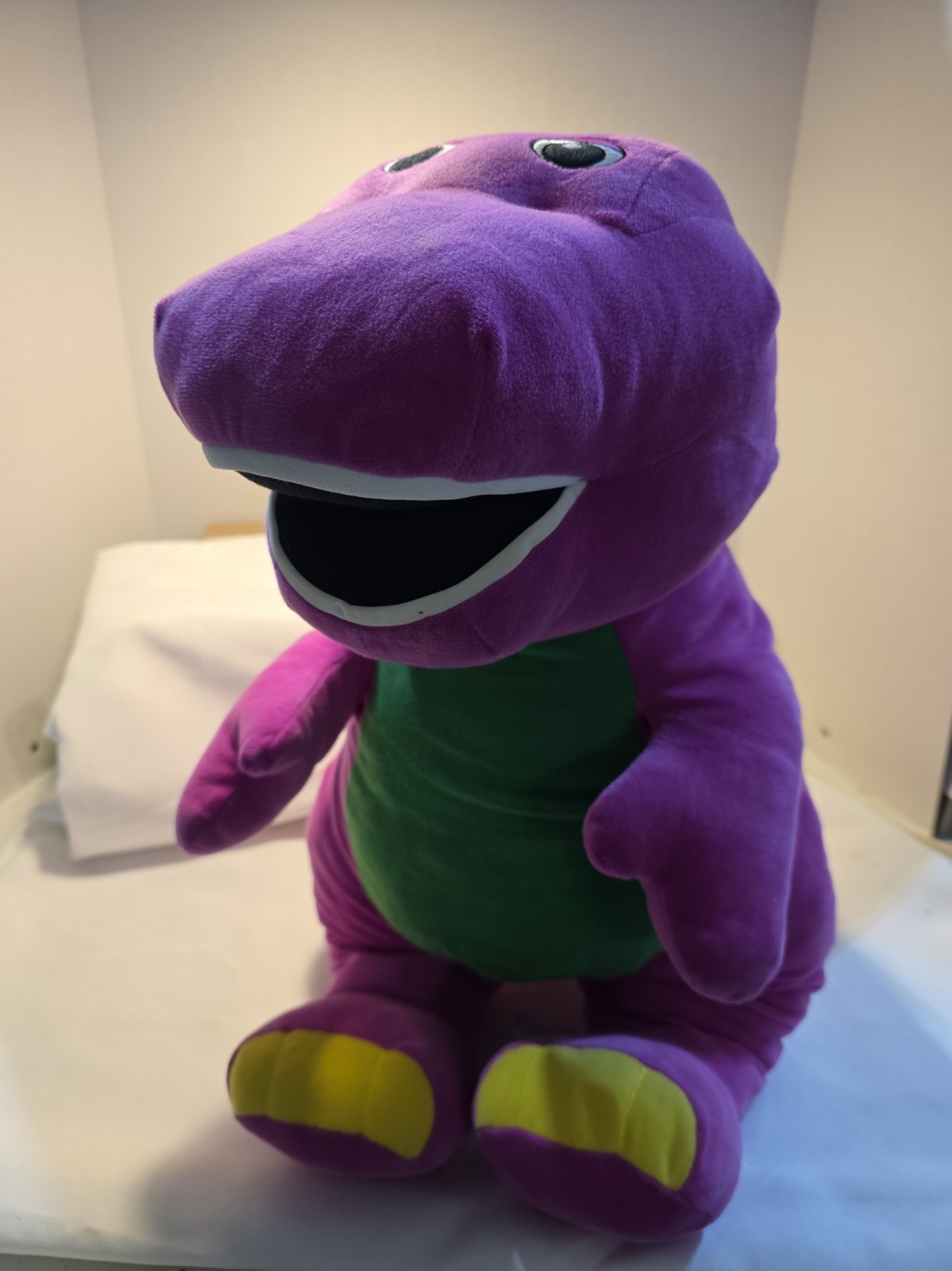 Peluche Fisher Price grande Jumbo parlante 24" Barney viola dinosauro peluche