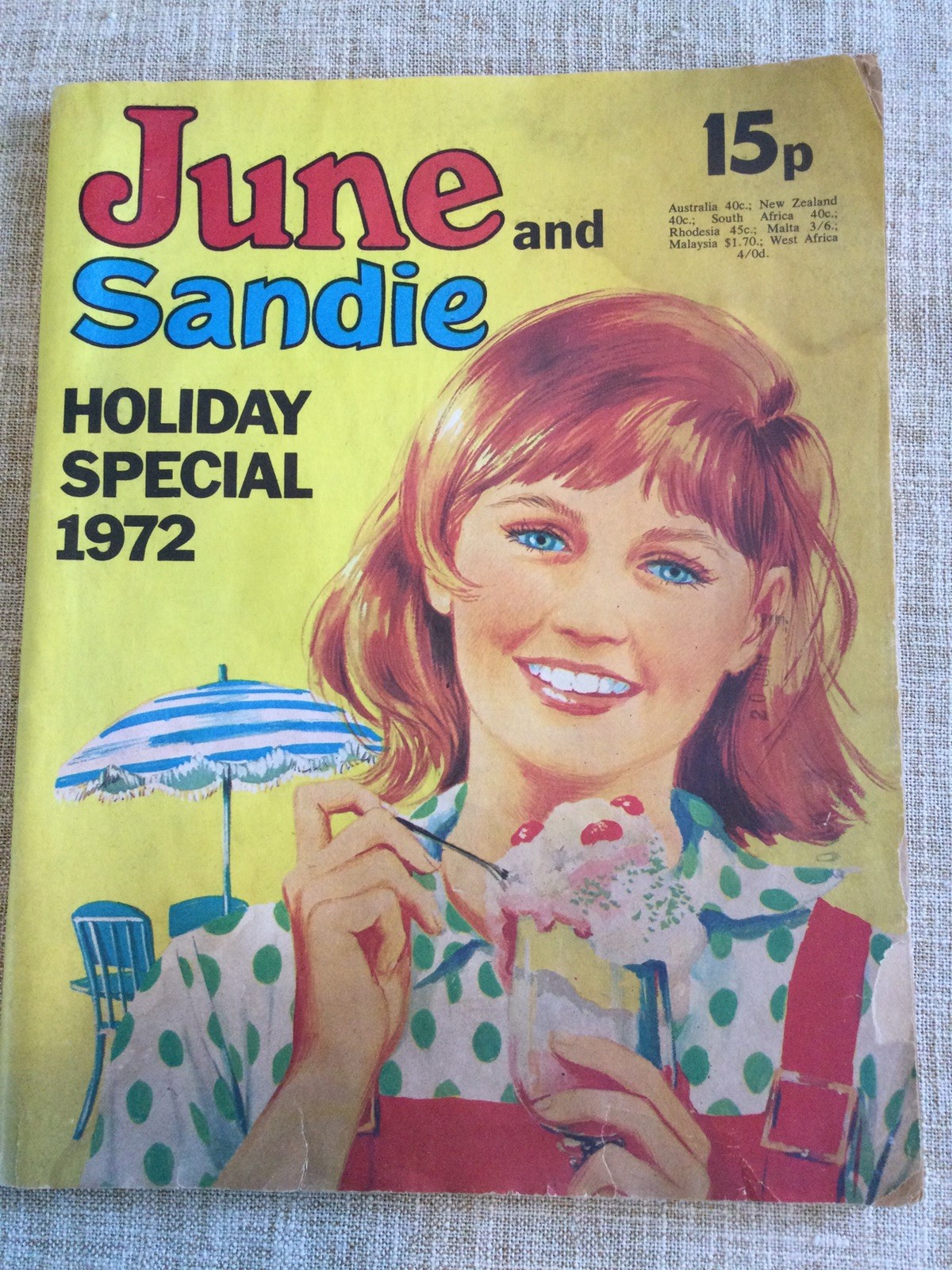 JUNE AND SANDIE HOLIDAY SPECIAL - 1972 - VINTAGE GIRL'S COMIC