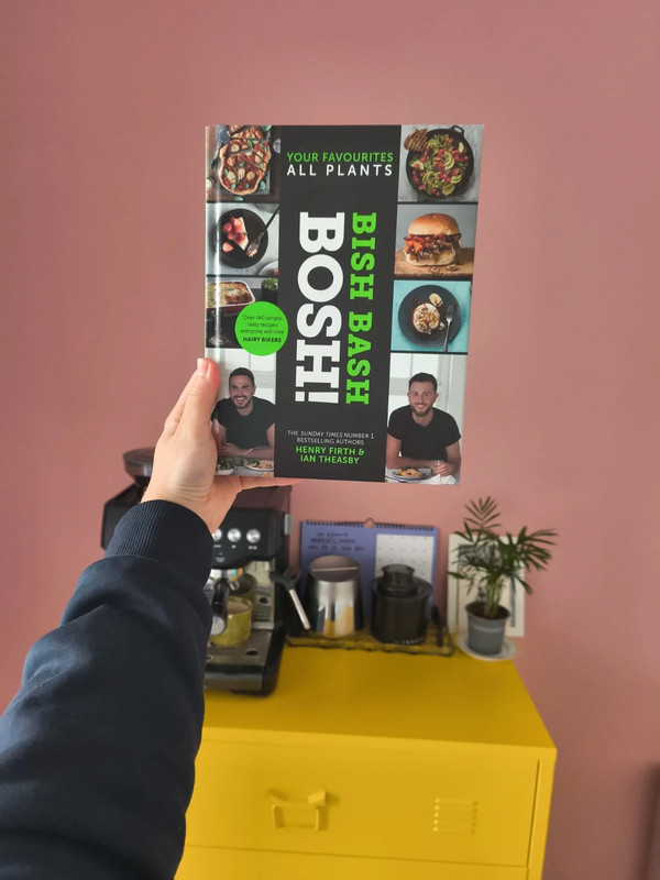 Bisher Bash Bosh - Veganes Kochbuch EN