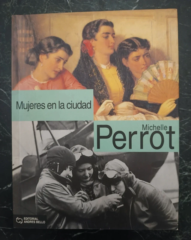 Mujeres en la ciudad.