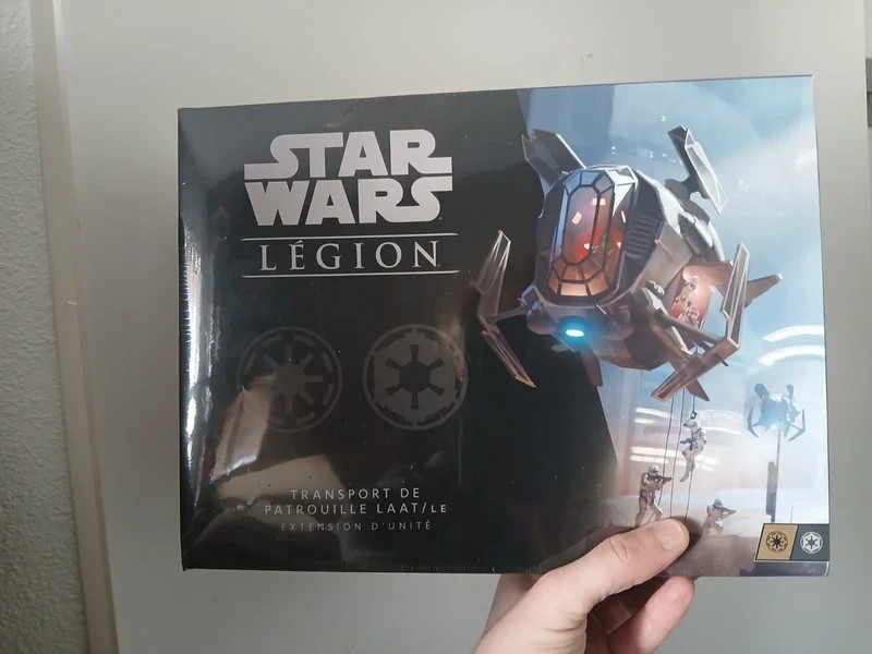 Maquette Transport de Patrouille Laat Le - véhicule République ou Empire Star wars Legion