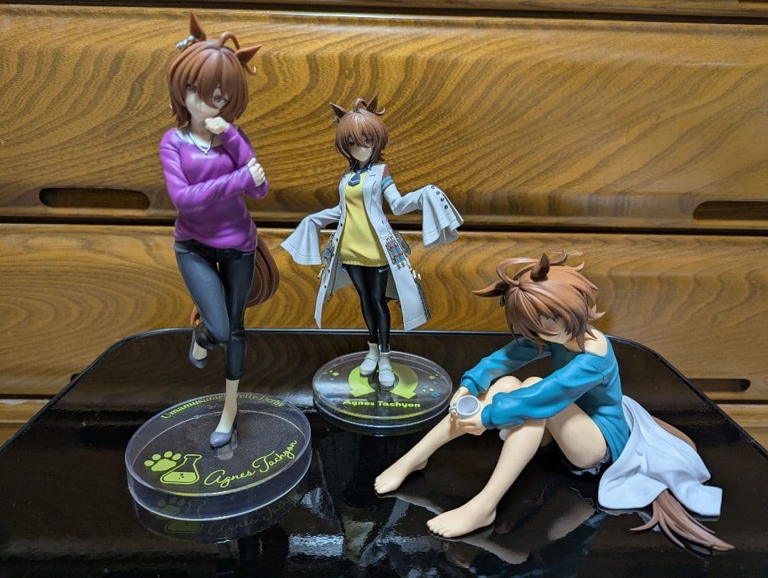 Set 3 pezzi figure Uma Musume "Agnes Tachyon"