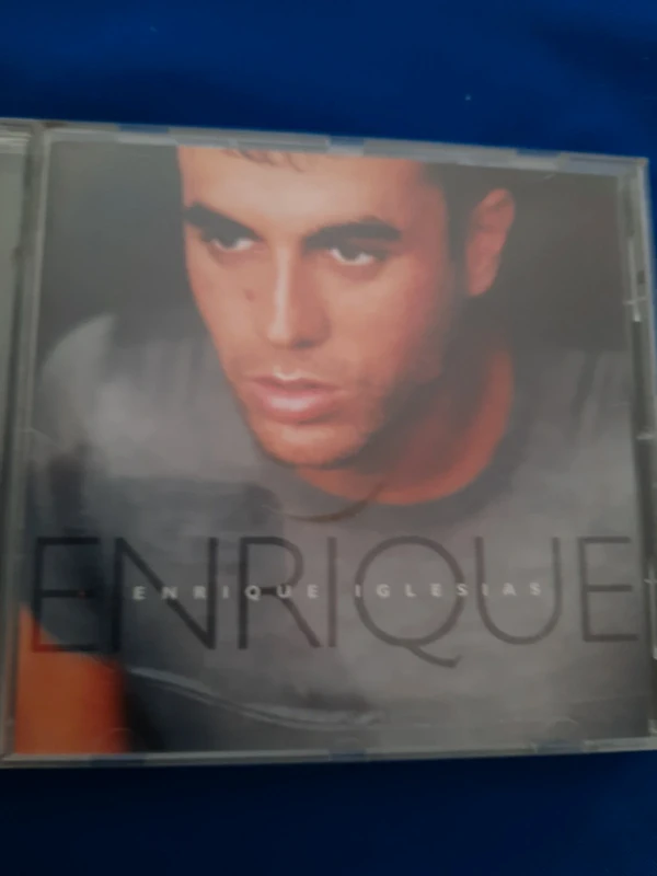 CD Enrique Iglesias
