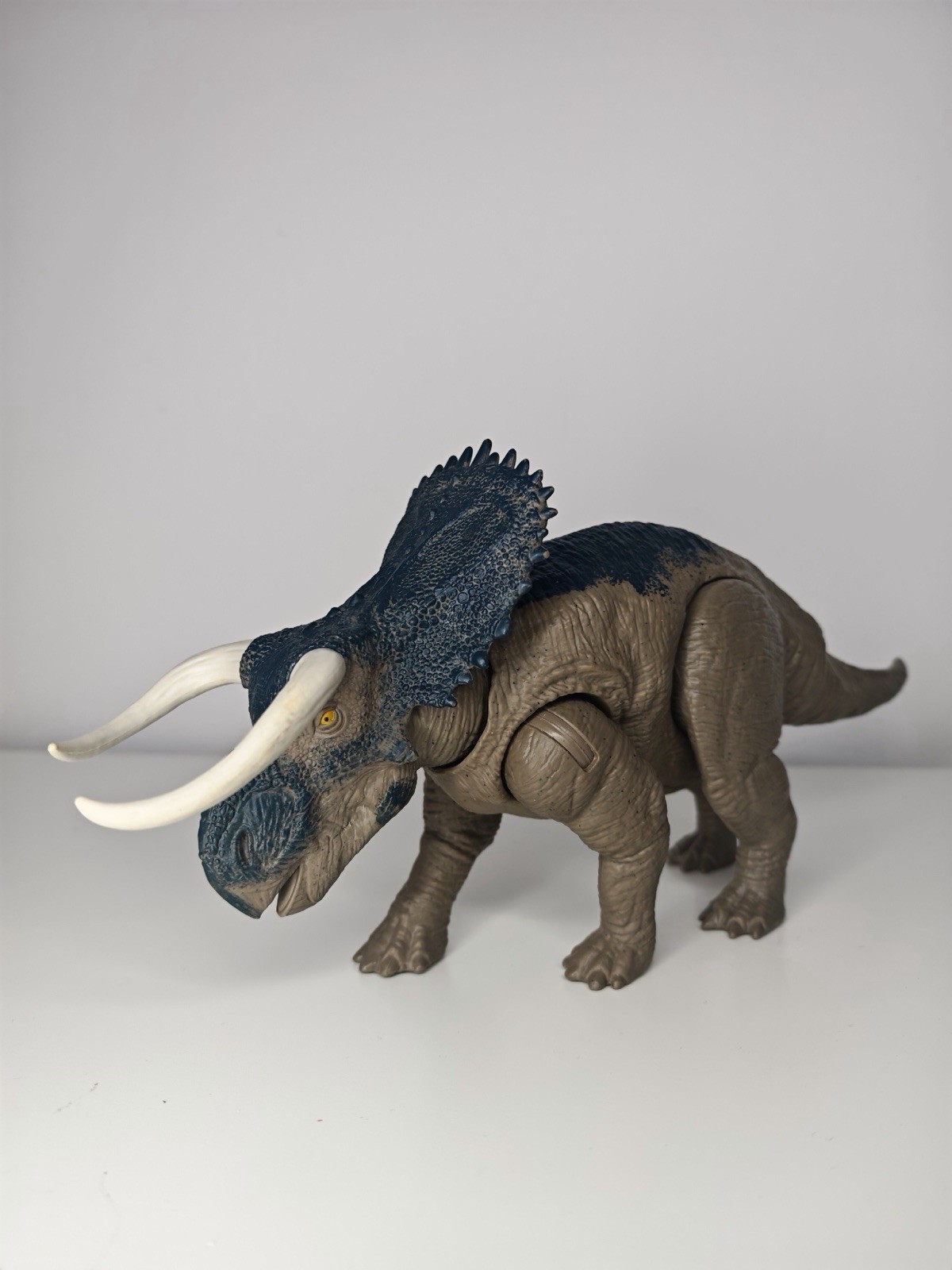 Jurassic World Rebirth Nasutoceratops dinosauri