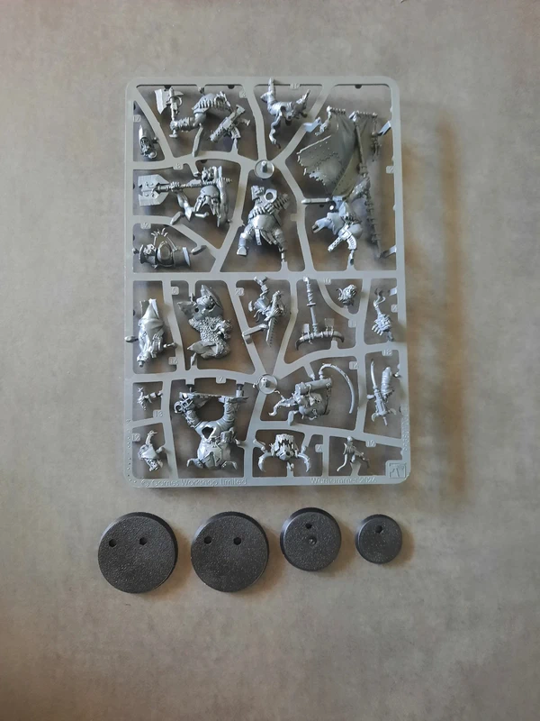 Lot 3 Figurines Orks Big Boss / Nob Portétendar / Médiko Armageddon Warhammer 40000